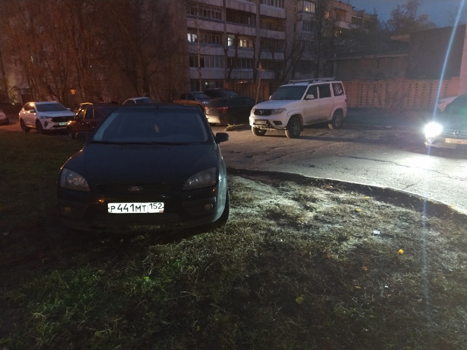 Некрасова парковка.jpg